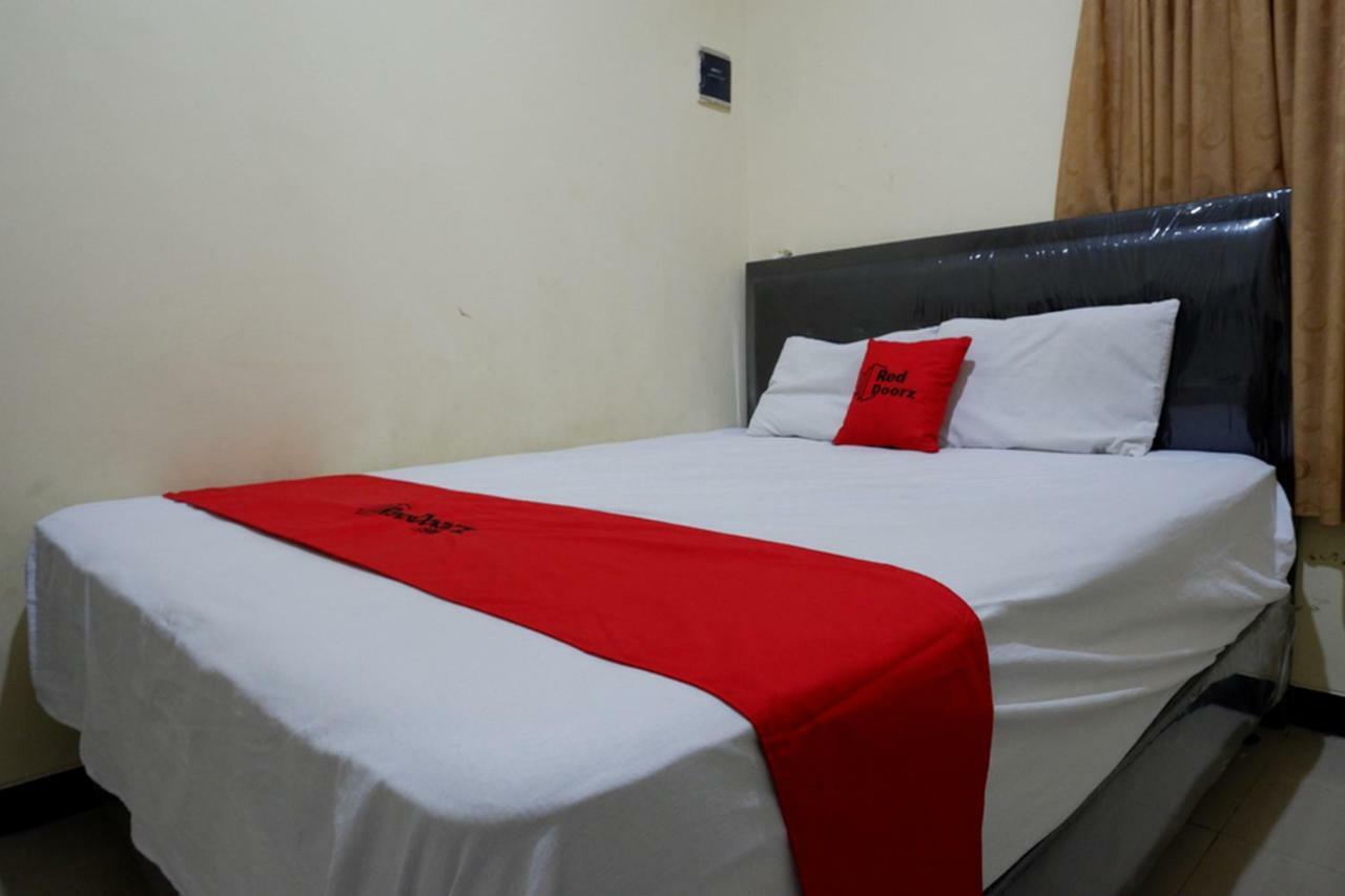 Reddoorz Near Gor Wisanggeni Hotel Tegal  Exterior foto